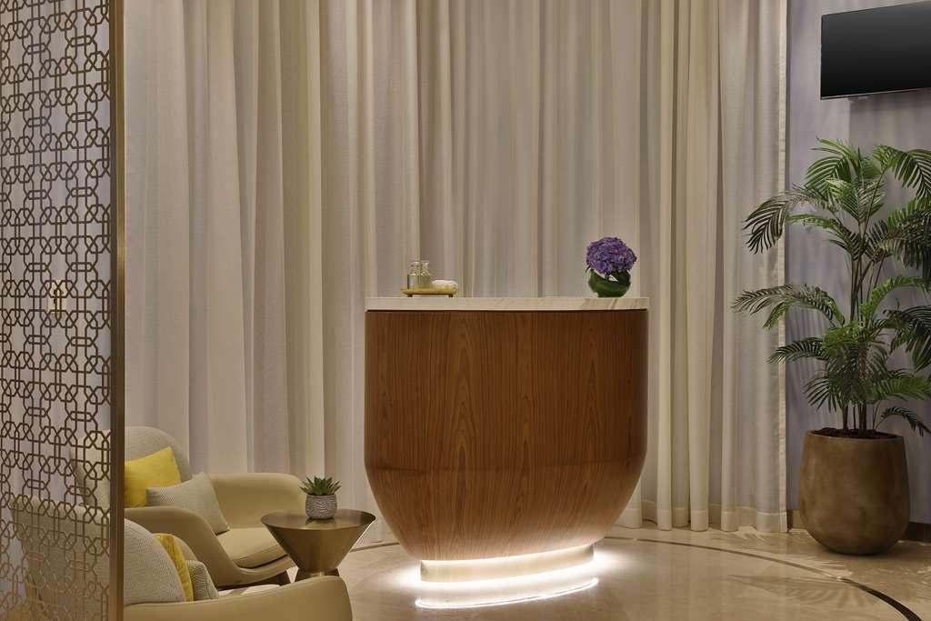 Hilton Garden Inn Dubai Business Bay Faciliteiten foto